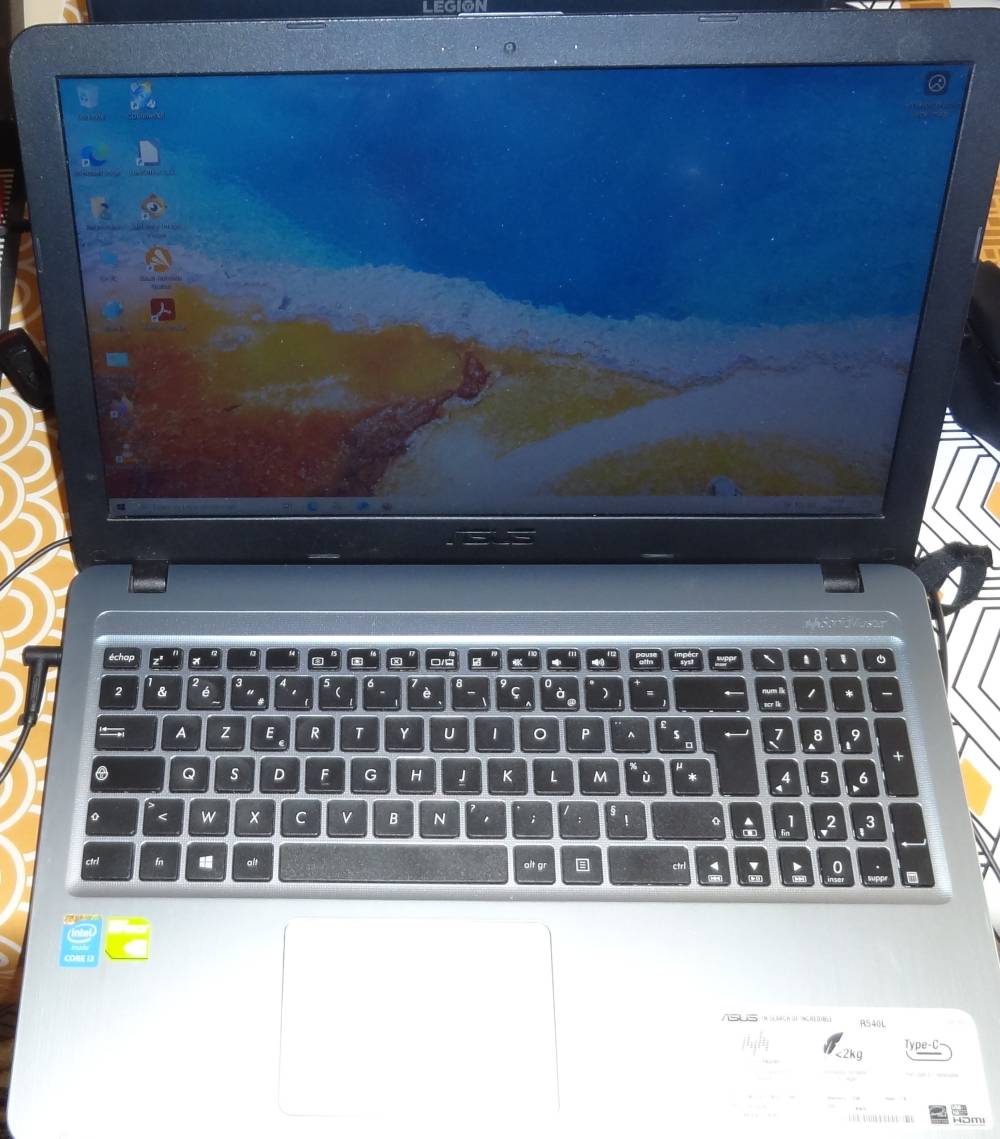 Asus notebook R540L reconditionné